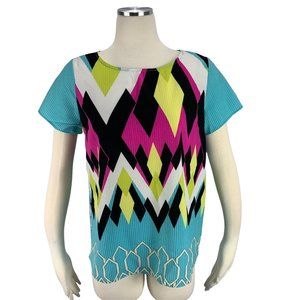 So Cool Large Blouse Geometric Split Back Short Sleeve